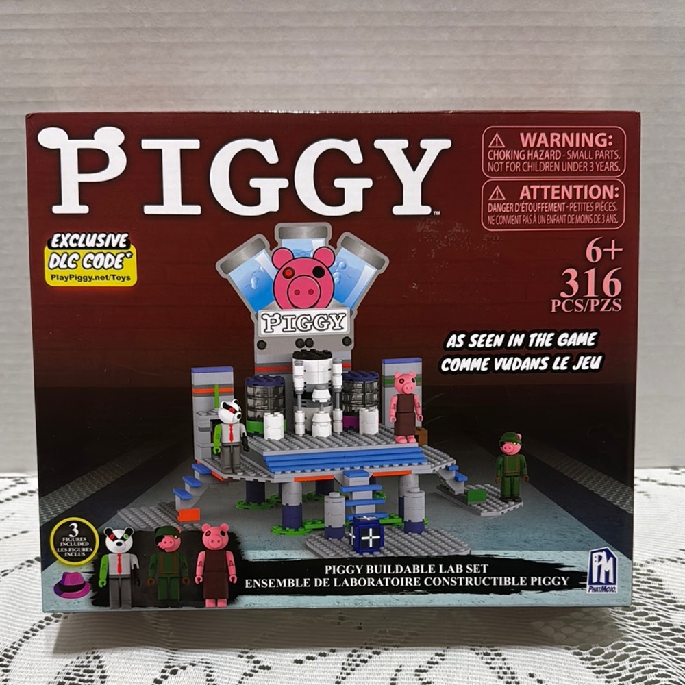 Piggy Buildable Lab Set Building Blocks with Exclusive DLC Code 316 Pieces